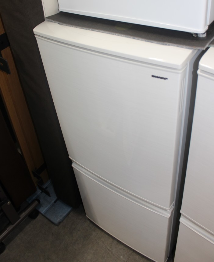 シャープ 冷蔵庫