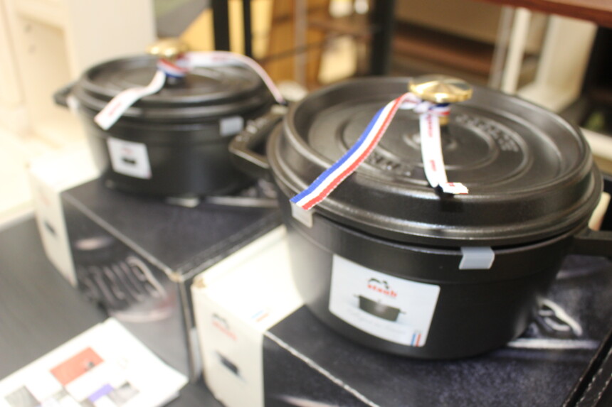未使用 staub ストウブ ココットオーバル・ランド 17㎝・20㎝
