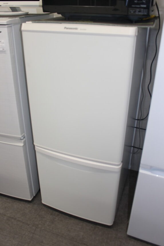 Panasonic パナソニック冷蔵庫 NR-B14BW-W形 134L 19年製