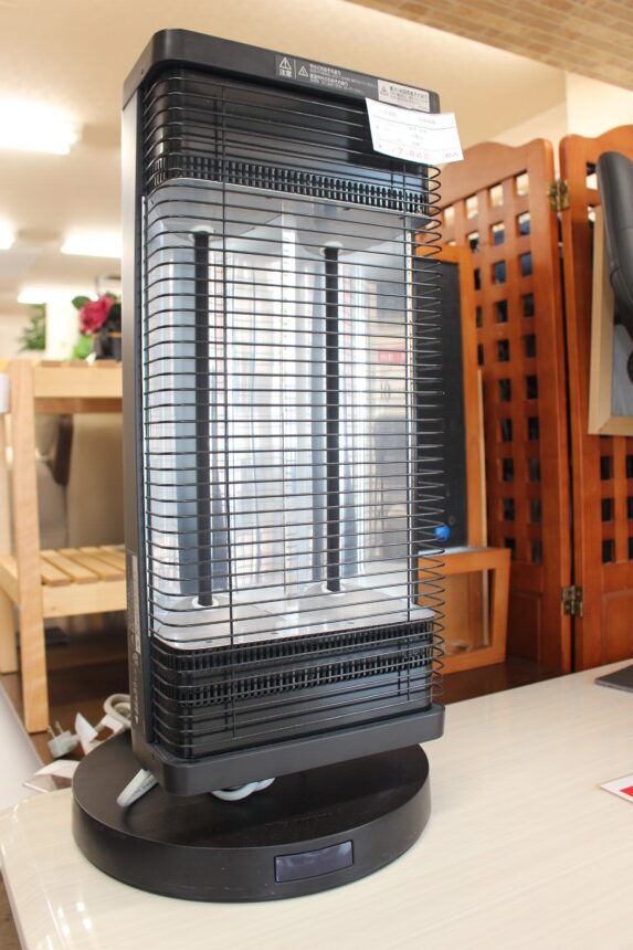 ダイキン 遠赤外線暖房機 セラムヒート DAIKIN セラムヒート（家電量販